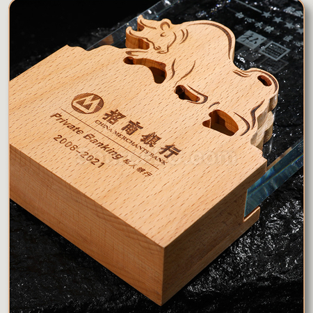 客製化牛氣沖天水晶獎座禮品