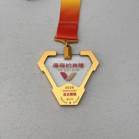 獎盃, 獎座, 獎牌, 金屬獎杯, 比賽獎牌, 紀念牌, 紀念幣, 木盾牌, 銀碟, 錦旗, 桌旗, 旗幟, 金屬襟章, 客製胸章, 客製名牌, 馬口鐵牌, 比賽獎品, 徽章, 客製禮品, 禮贈品公司, 台灣禮品, 紀念品, 禮品批發商, 客製化商品, 企業禮品, 商務禮品, 文具, 文儀用品, 環保禮品, 客製禮物, 禮物包裝