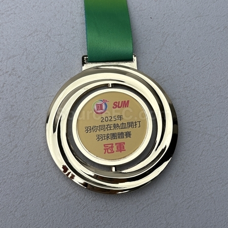 獎盃, 獎座, 獎牌, 金屬獎杯, 比賽獎牌, 紀念牌, 紀念幣, 木盾牌, 銀碟, 錦旗, 桌旗, 旗幟, 金屬襟章, 客製胸章, 客製名牌, 馬口鐵牌, 比賽獎品, 徽章, 客製禮品, 禮贈品公司, 台灣禮品, 紀念品, 禮品批發商, 客製化商品, 企業禮品, 商務禮品, 文具, 文儀用品, 環保禮品, 客製禮物, 禮物包裝