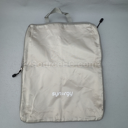 旅行禮品, 旅遊紀念品, 旅行贈品, 旅行手提袋, 手提行李包, 收納袋, 洗漱包, 海關密碼鎖, 行李牌, 行李帶, 護照套夾, 旅行套裝, U型頸枕, 洗漱套裝, 旅遊用品, 客製禮品, 禮贈品公司, 台灣禮品, 紀念品, 禮品批發商, 客製化商品, 企業禮品, 商務禮品, 文具, 文儀用品, 環保禮品, 客製禮物, 禮物包裝
