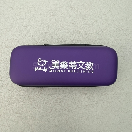 旅行禮品, 旅遊紀念品, 旅行贈品, 旅行手提袋, 手提行李包, 收納袋, 洗漱包, 海關密碼鎖, 行李牌, 行李帶, 護照套夾, 旅行套裝, U型頸枕, 洗漱套裝, 旅遊用品, 客製禮品, 禮贈品公司, 台灣禮品, 紀念品, 禮品批發商, 客製化商品, 企業禮品, 商務禮品, 文具, 文儀用品, 環保禮品, 客製禮物, 禮物包裝